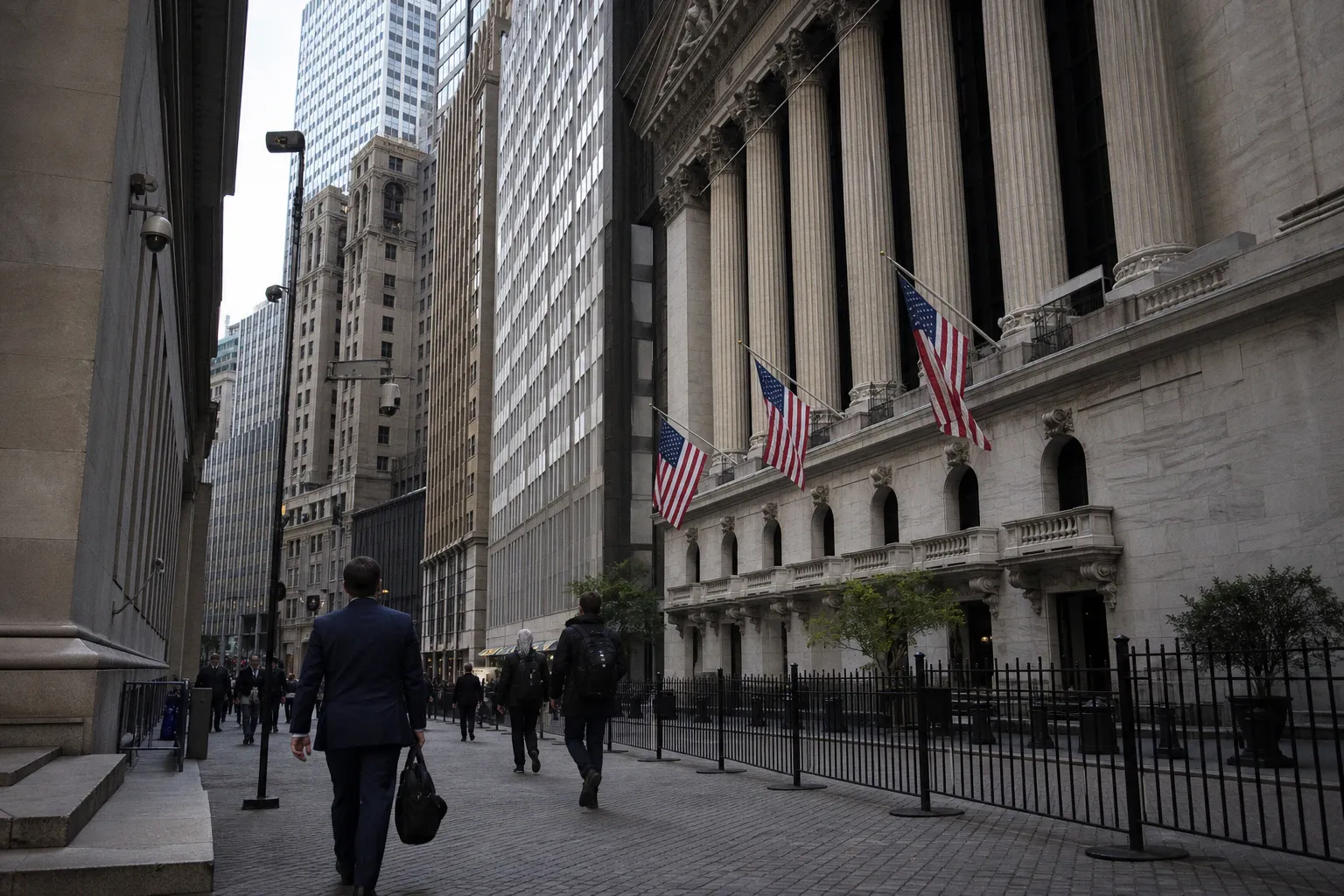 Grayscale highlights tokenized equities as key blockchain adoption driver in finance