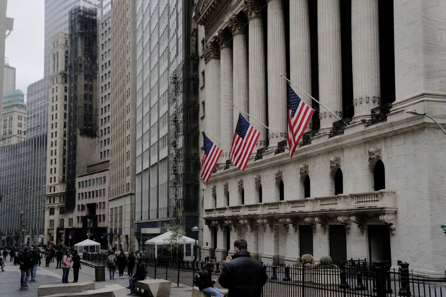 Top 7 Ethereum News: ETF Filing, BitMine ETH Buys, Starknet Privacy